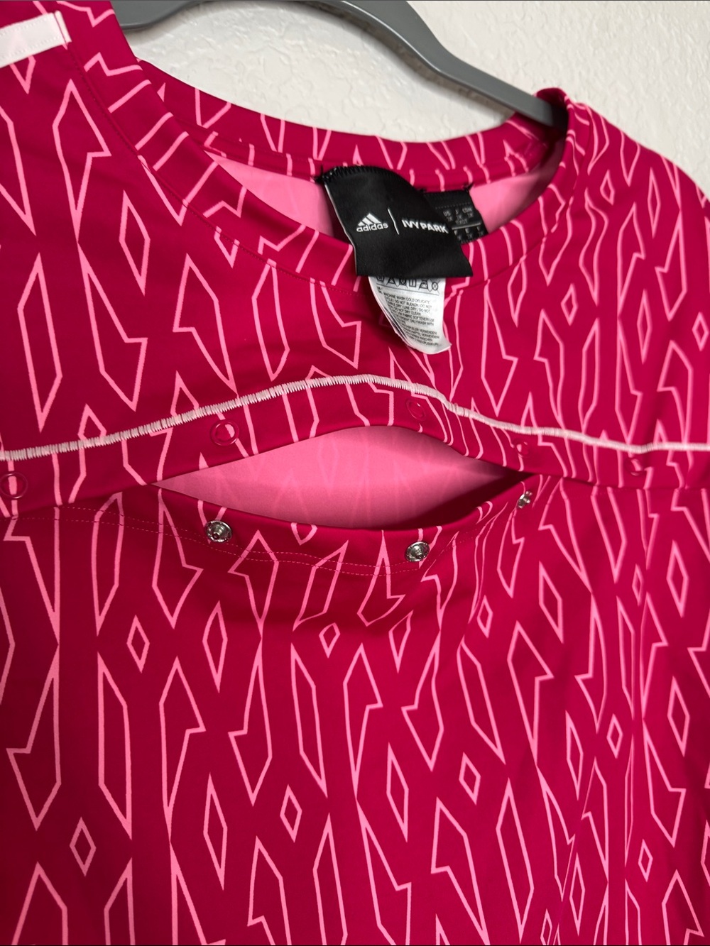 Adidas x Ivy Park Pink Monogram Long Sleeve and Shorts Set 3X Top 1X Shorts - Picture 8 of 10